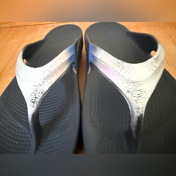 OOFOS Women's OOlala Slide Sandals | Size 10 (EU 41) - Picture 4 of 8